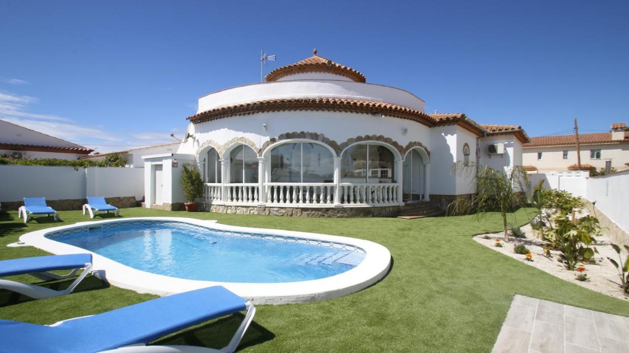 Oasis Costa Dorada